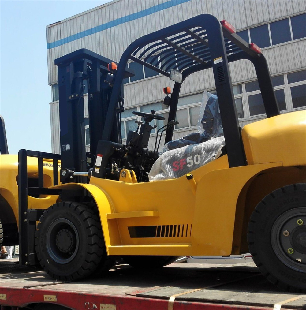 5 တန်စွမ်းဆောင်ရည် forklift ထရပ်ကားဒီဇယ် 5 တန် 5 တန်