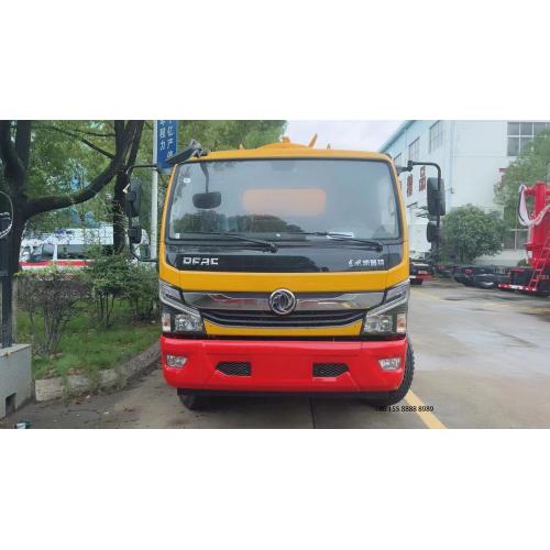 Dongfeng 4x2 Camión de ascenso de aguas residuales de aspiración