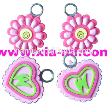 cheap sale engraved lettle loving heart shape soft pvc heart zipper pull