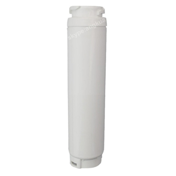 Refrigerator water filter replacement