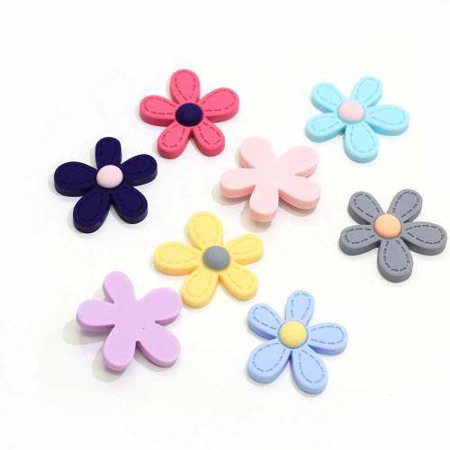 Mooie Mini Platte Achterkant Bloemvormige Hars cabochon Meisjes Kledingstuk Accessoires Kralen Charms Handgemaakte Craft Decor Spacer