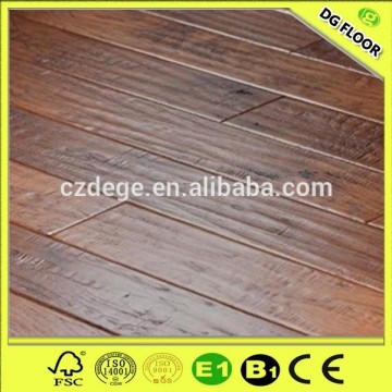Oak multilayer engineered wood flooring malemine surface