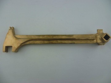 non-sparking safety bung wrench