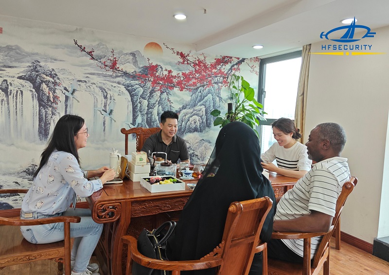 Pagpapalalim sa Exclusive Agency Partnership: HFSecurity and Tanzanian Partner Expand sa East African Market Deepening the Exclusive Agency Partnership: HFSecurity and Tanzanian Partner Expand into the East African Market
