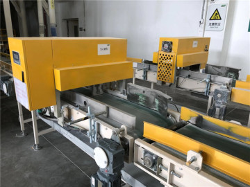 Heat sealing machine Model:Heat sealing machine