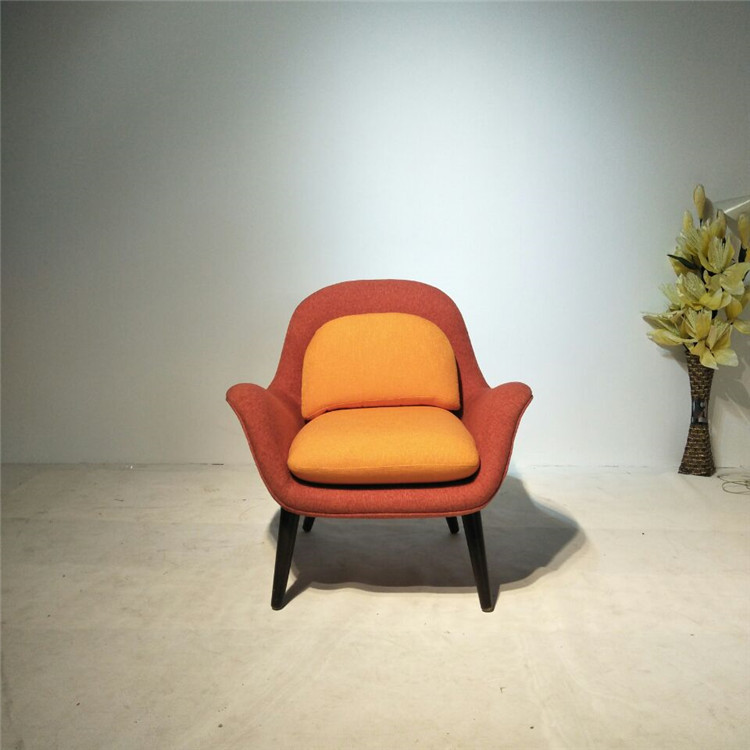 Italian leather lounge chair