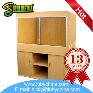 Customized reptile case for reptile keeping