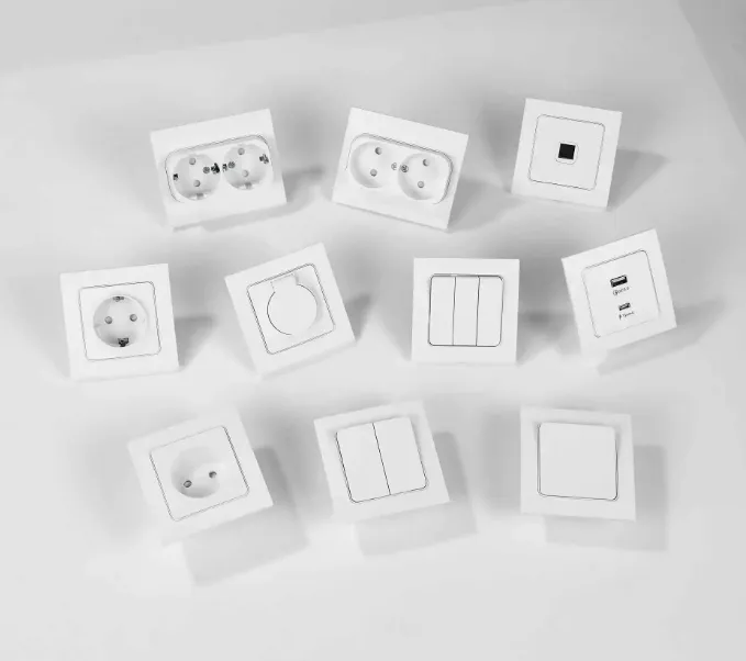 Розетка USB и Type C White Elendax