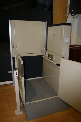 Wheelchair Lift with 2 Stops