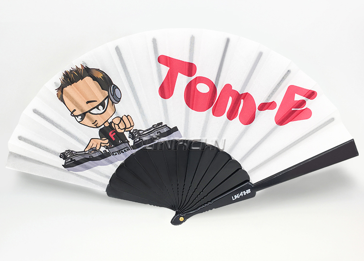 Personalized portable plastic folding hand fan in low moq