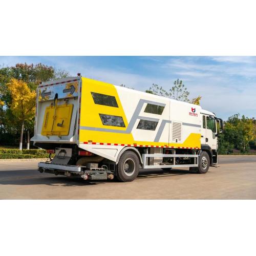 Howo Road Street Sweeper Truck and Washing Truck