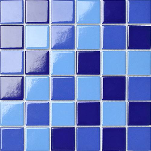 Piastrelle di piscina a mosaico blu blues misto