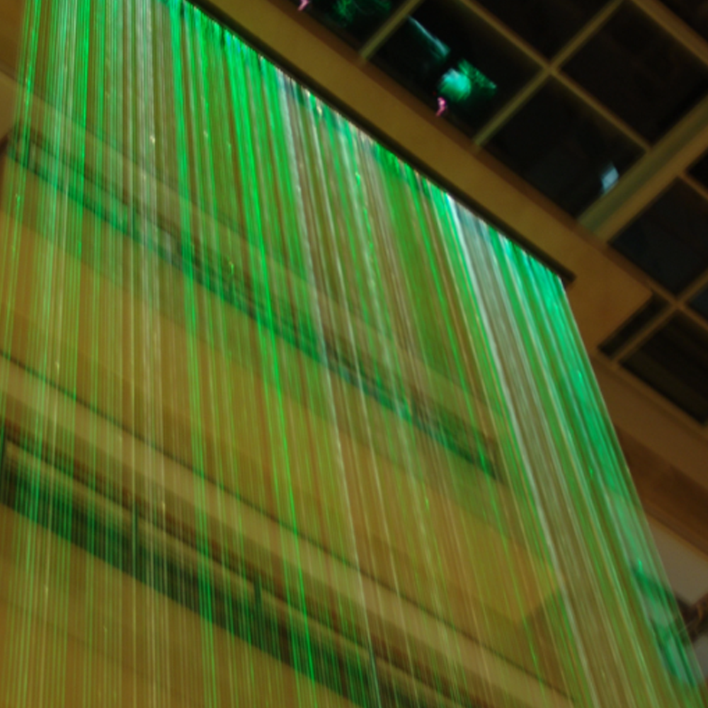 Хоби об water curtain