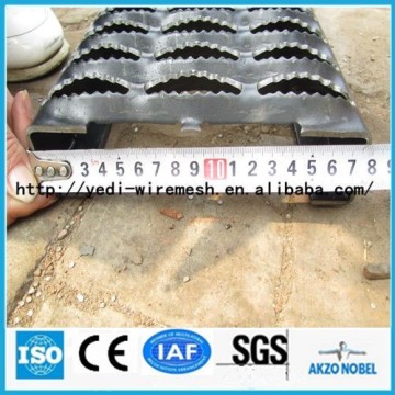 Crocodile Mouth Hole Anti-Skid Plate