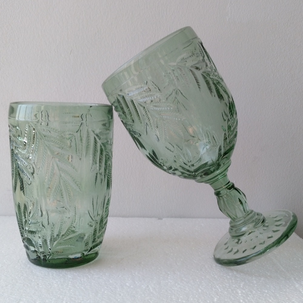 The Unique Design Leaves Patterned Green Glass