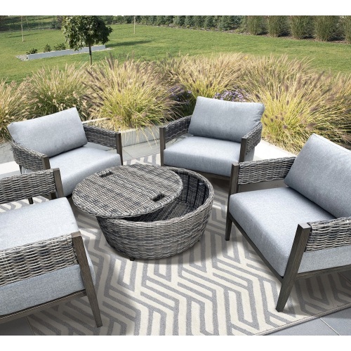 Patio Rattan Club Chair and Coffee Table