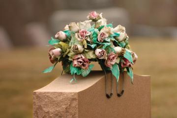 Tombstone Plaque Headstone Saddle Memorial Pedestal Stand