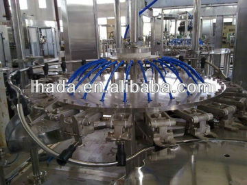 Automatic inline straight capping machine
