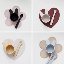 Fashion Flower Shape Silicone Baby Placemat