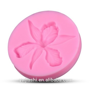 A flower in full bloom shape Silicone Fondant mold