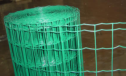 Galvanized steel wire and PVC coated Euro fence