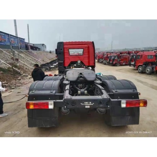 Le camion de tracteur d&#39;occasion de 420 ch a utilisé un camion à 10 roues