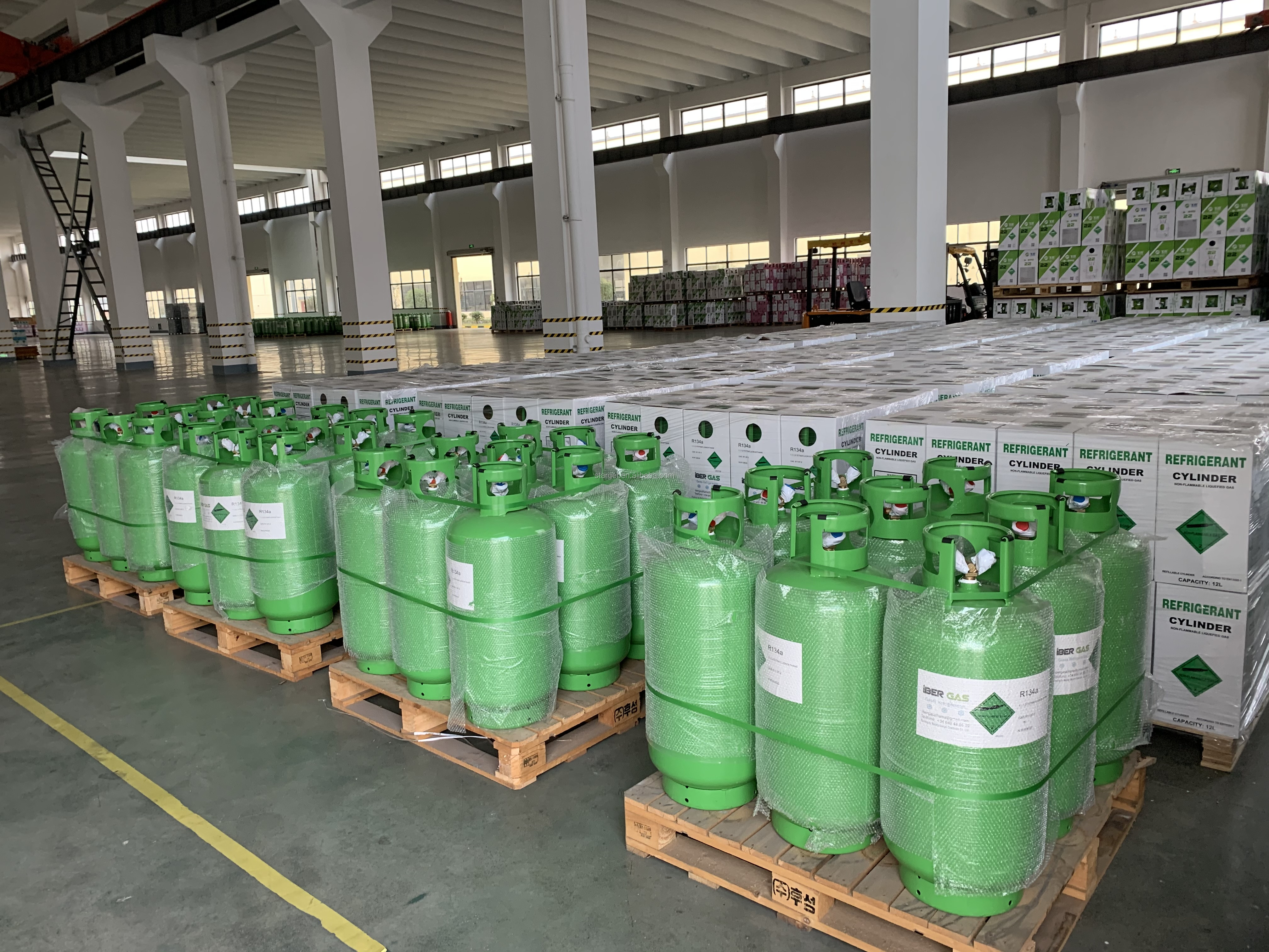 good price CH2F2 refrigerant gas R32 with high purity