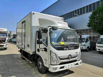 Foton 4x2 refrigerator box truck/refrigerated box truck