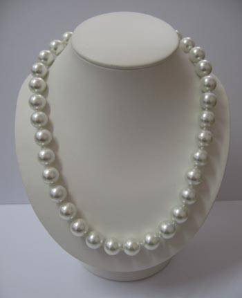 shell pearl bead necklace