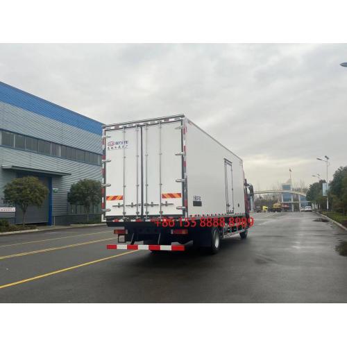 Dongfeng 8m Freezer Van Box Caminhão