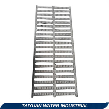 Cast iron sewer basket fireplace grate