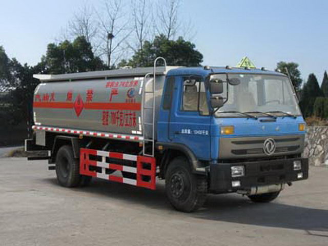 بيع شاحنة نقل الوقود Dongfeng 10000Litres Fuel