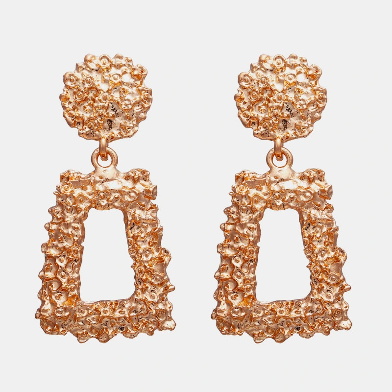 The Manufacturer Is Stocking a New Crop of Fashionable Earrings with Geometric Alloy Lacquered and Plated Earrings