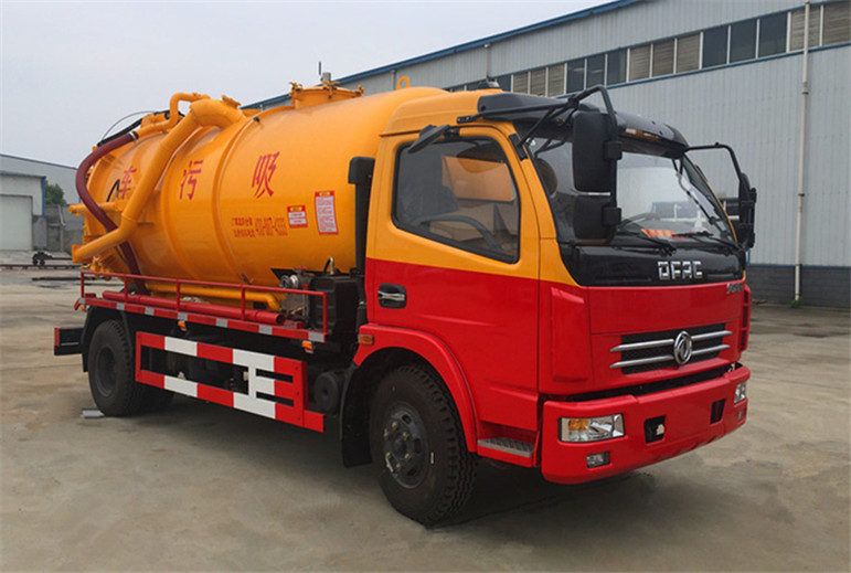 vacuum sewage suction truck