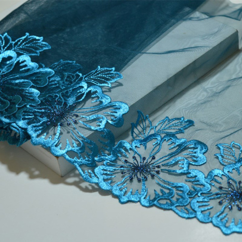 Broderie en dentelle à motif floral bleu de haute qualité