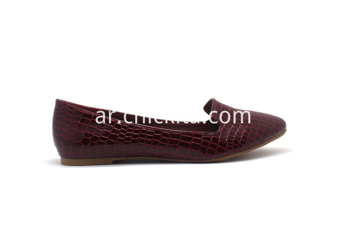 الصين حذاء كلاسيك تمساح باللون الاحمر المصنعين