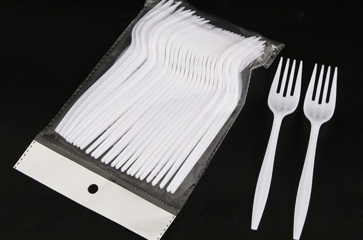 2022 Best Guangdong Disposable Black And Gold Plastic Reusable Cutlery Fork Knife Spoon Set