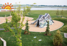 Natural Mountain Playground Tower Climber Environment