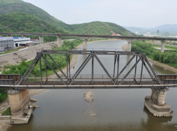 High Strength Steel Railway Bridge
