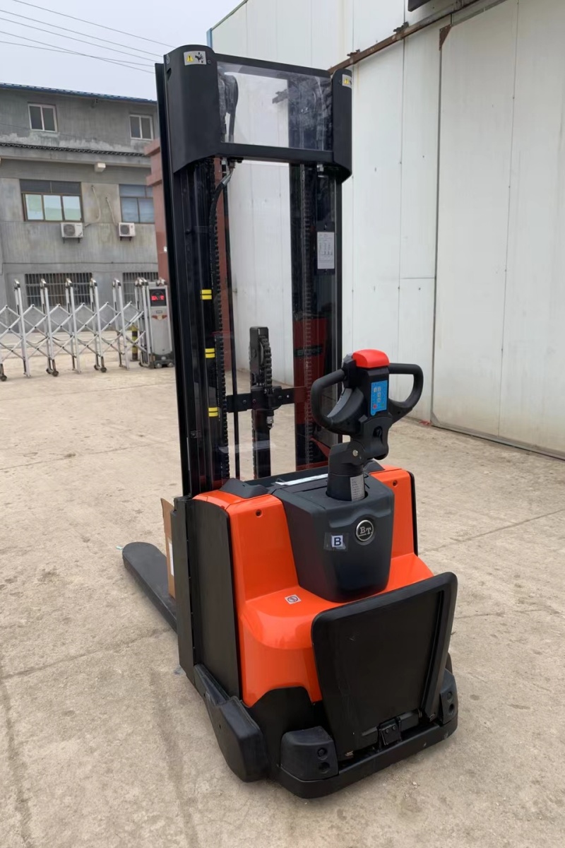 Электрический штабелер Toyota на продажу Toyota Electric Pallet Stacker for sale