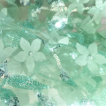 Tissu de robe en mailles brodées à fleur coupée laser respirante