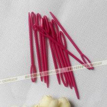Colorful hand plastic sewing needles for child