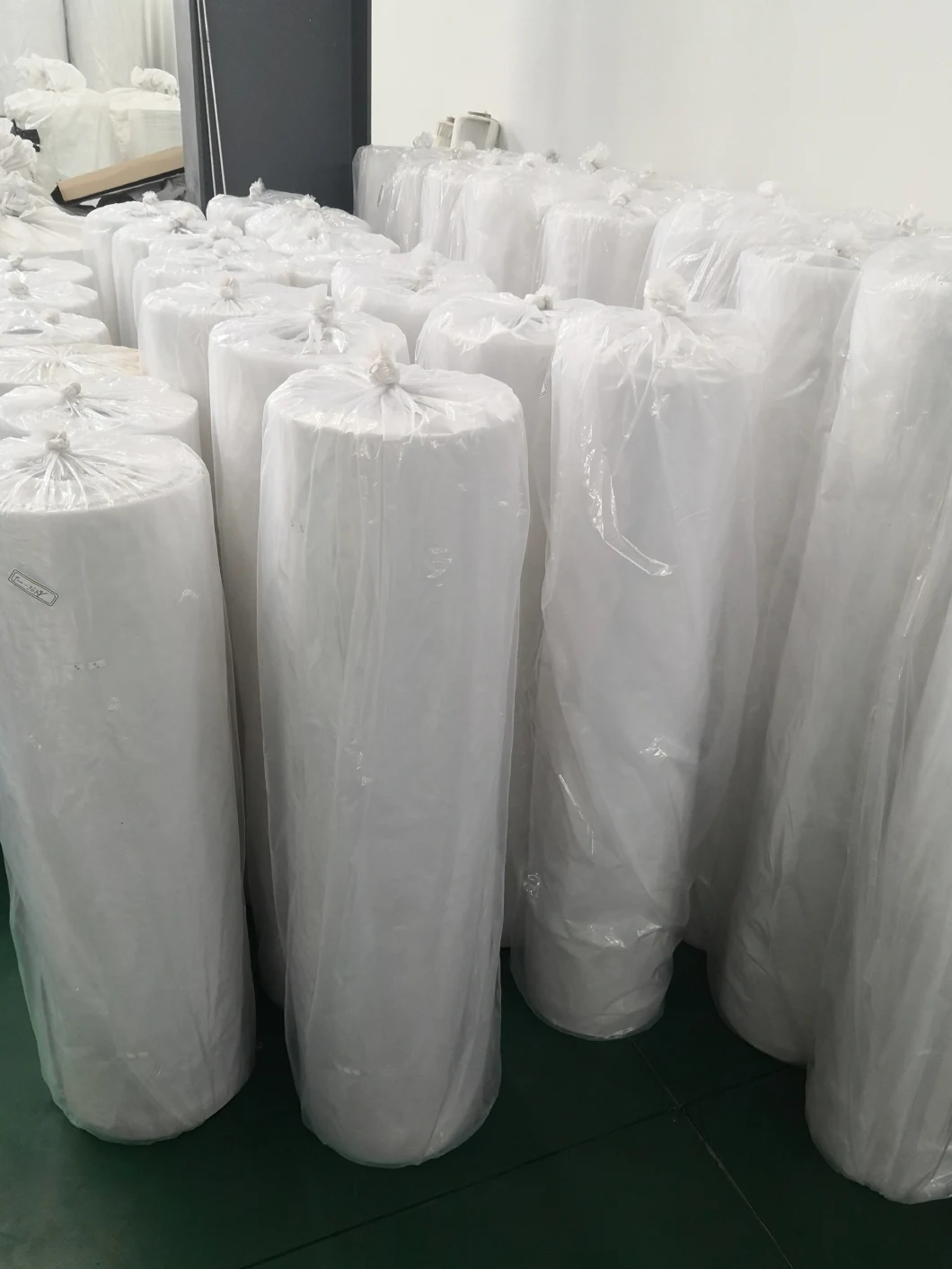 Agriculture Nonwoven Fabric UV Stabilized Crop Cover Fabric Frost Protection for Plants