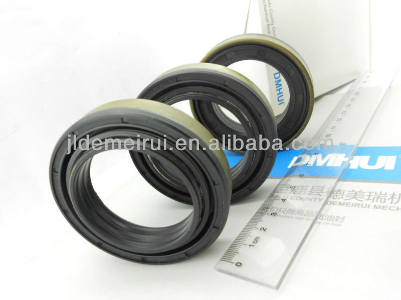 tractor oil seal 3765528M1
