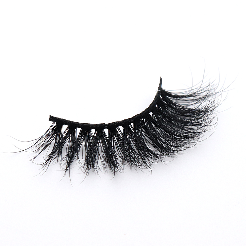 Celie OEM/ODM Good Shape 3D Mink Eyelashes 15-18mm 25mm Private Label 3D Mink Eyelashes