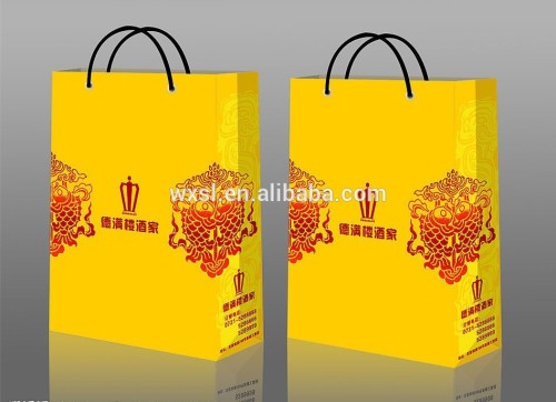 Eco-friendly White Card Paper paper bag for cosmetic for Christmas