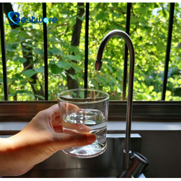 Drinking water bubble faucet with sensor