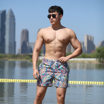 110 GMS strandshort met digitale druk