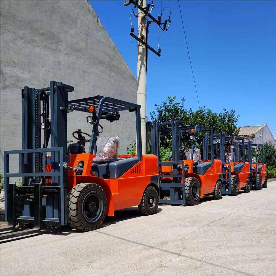 2.0ton diesel forklift dengan forklift tiang tinggi