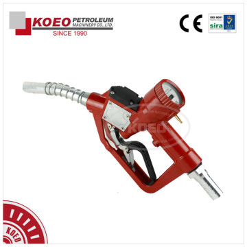 Automatic shut off fuel meter nozzle